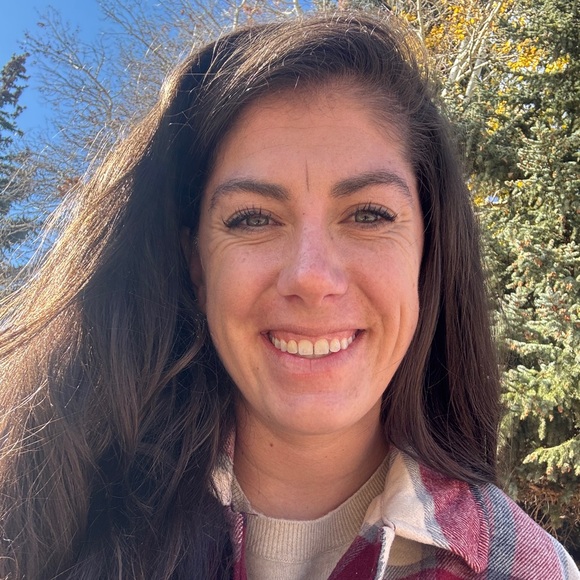 Meet your Posher, Megan - Picture 1 of 1